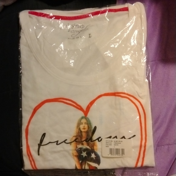 NWT Rockstars & Angel Freedom Tee Size Large White - Picture 4 of 7